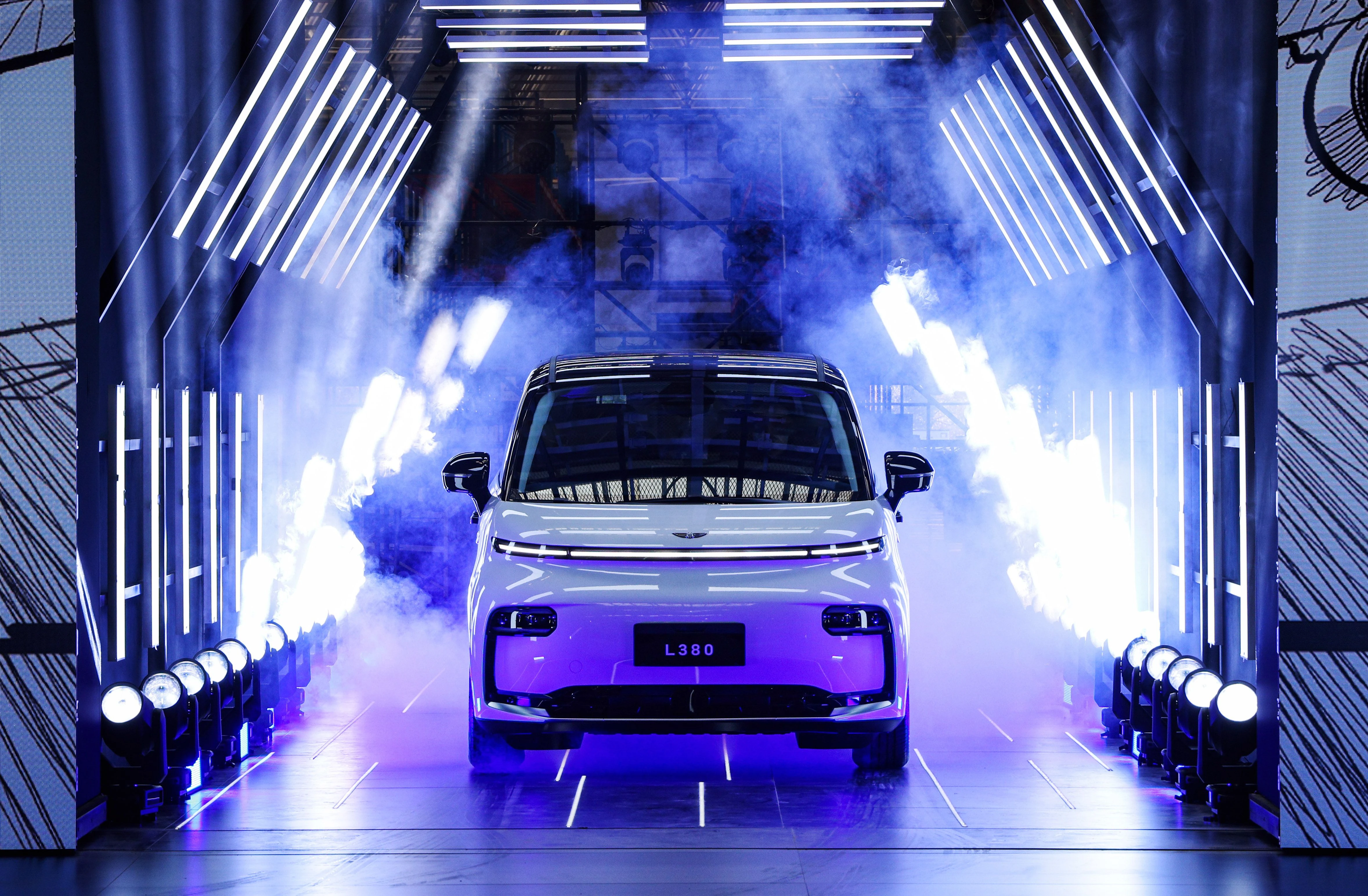 First prototype of LEVC’s new L380 luxury MPV rolls off assembly line