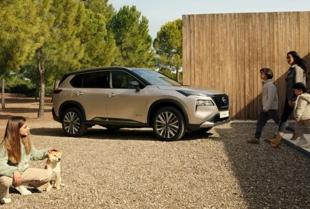 Interact remotely with your X-Trail thanks to Google and Amazon (Alexa)