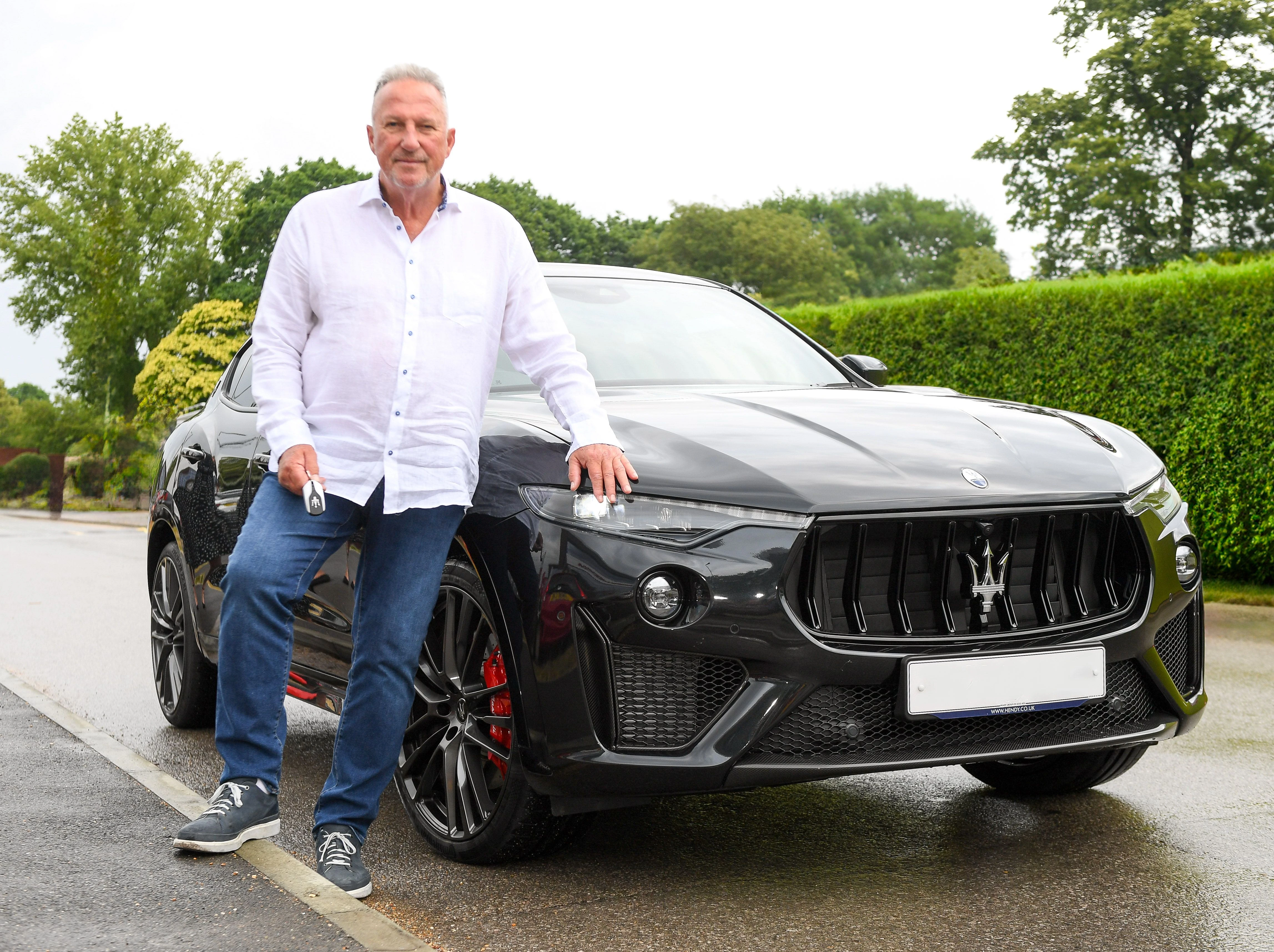 Lord Ian Botham reviews the Maserati Grecale Trofeo
