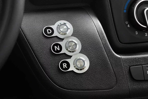 Redesigned interior and driving position equipped with connected services