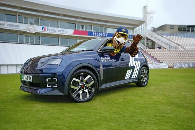 Hendy Group marks Hampshire Cricket deal with Renault 5 competition